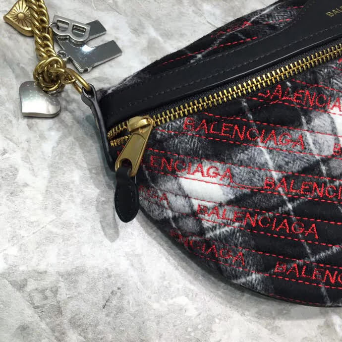 BALENCIAG巴黎世家 新品 Souvenir系列腰包 單肩包 鐵塔掛繩  BL1738